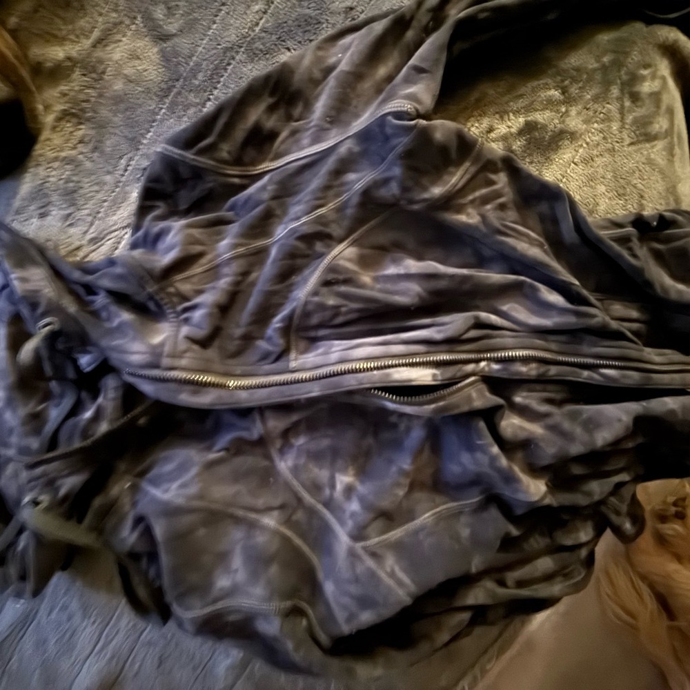 Lululemon jacket - Picture 2 of 2